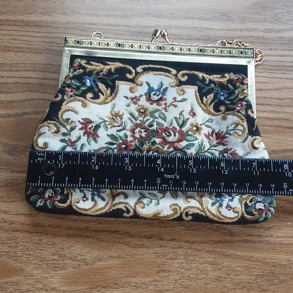 COPY - Tapestry purse - Picture 11 of 12